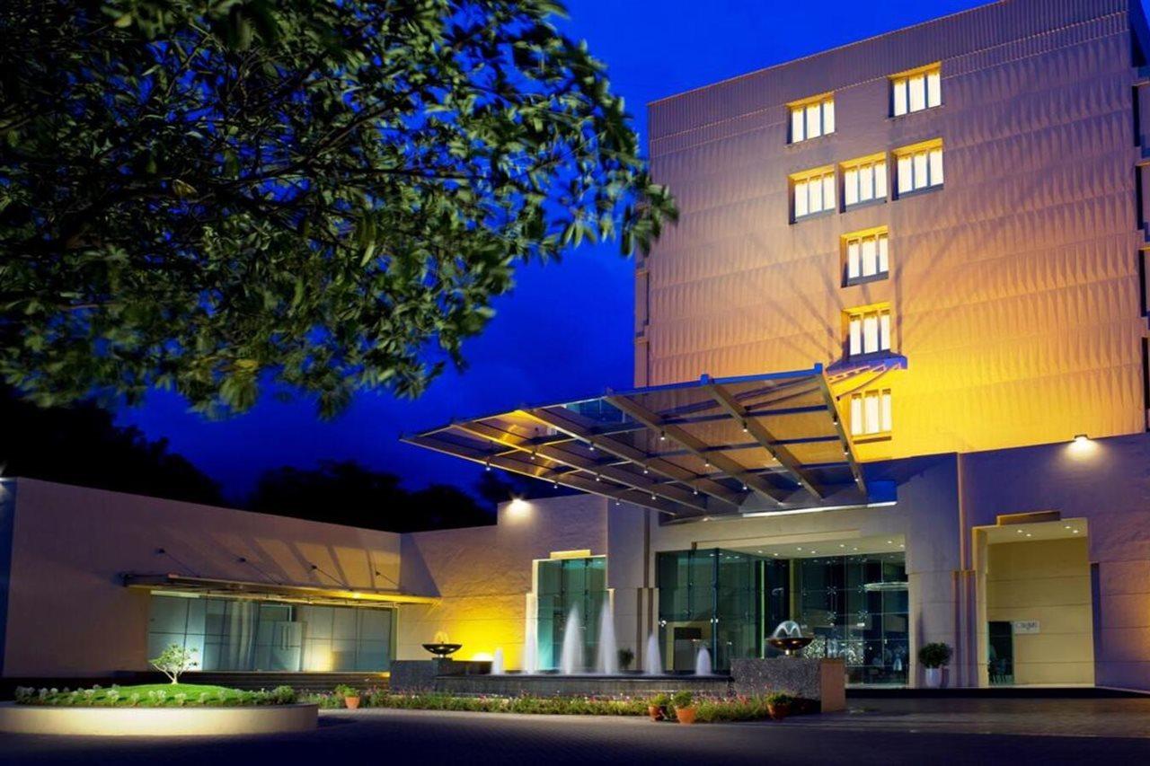 Blue Diamond Pune Ihcl Seleqtions Экстерьер фото